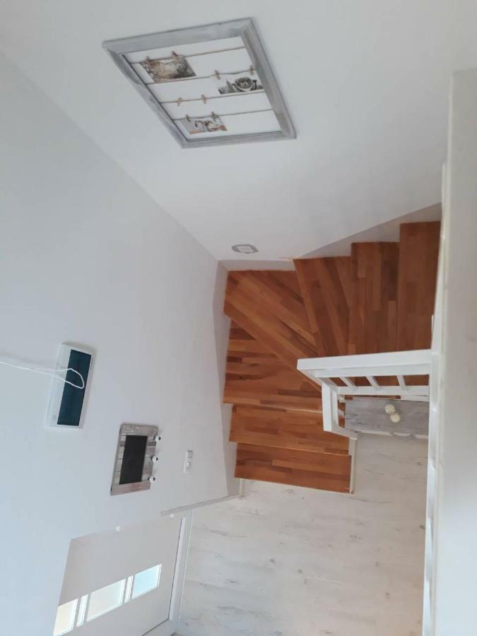 Dajven Hotell Pula Exteriör bild